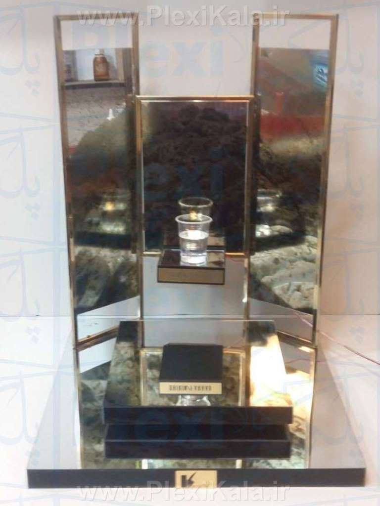 ویترین استند عطر