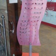 استند عینک ایستاده